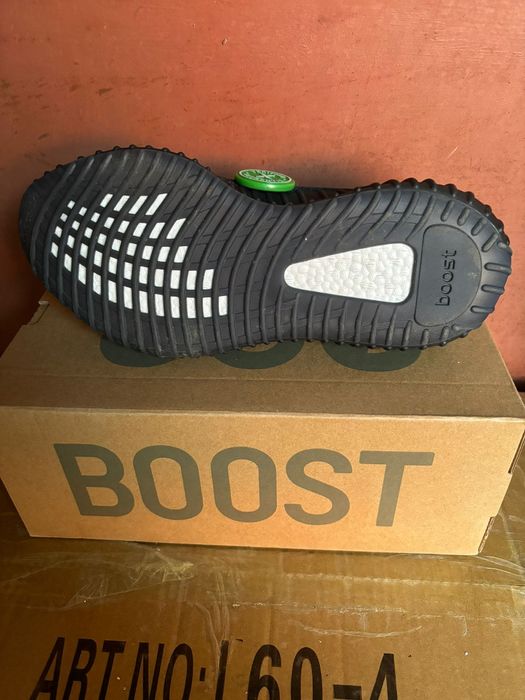 Adidas yeezy boost 350 v2 oreo