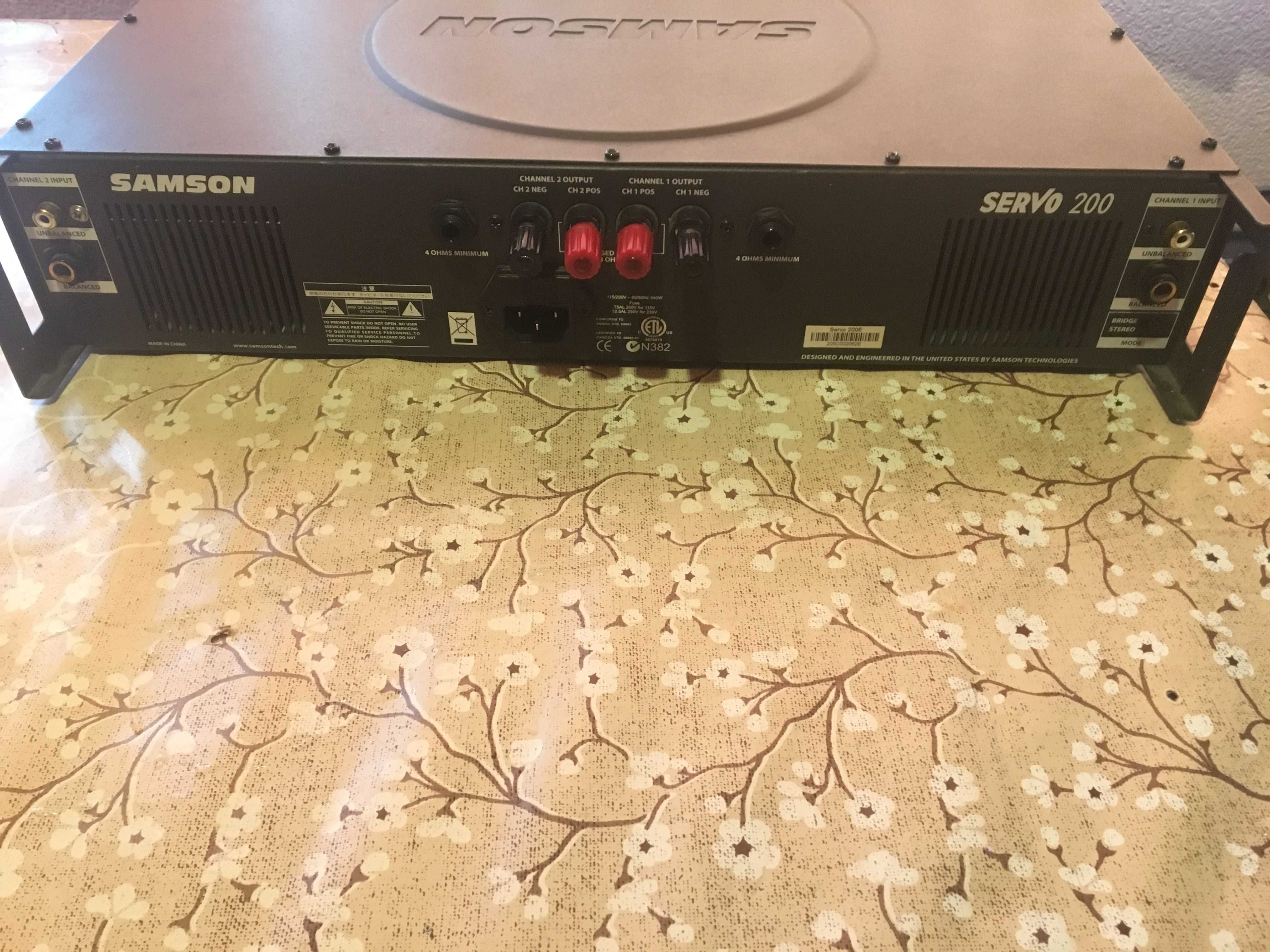Студиен усилвател Samson Servo 200