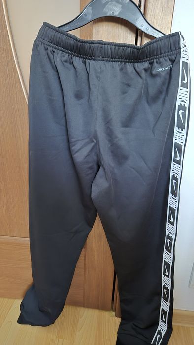Pantaloni trening Nike adolescenți