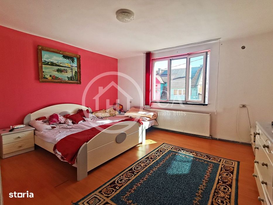 Casa de vanzare cu 4 camere, in zona Iosia, Oradea