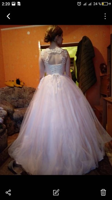 Шикарное платье на свадьбу ,выпускной