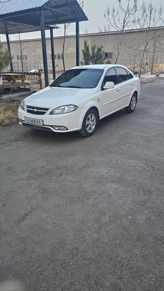 Chevrolet Gentra AT
