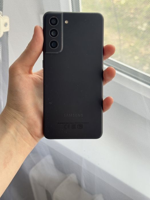 Самсунг s21 FE в хорошем состоянии