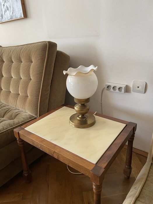 Маси за кафе от дърво и мрамор