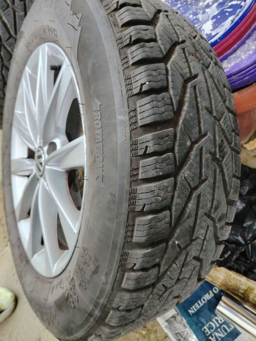 алуминиеви джанти 17 цола  VAG /WV с нови зимни гуми 225/70 R17