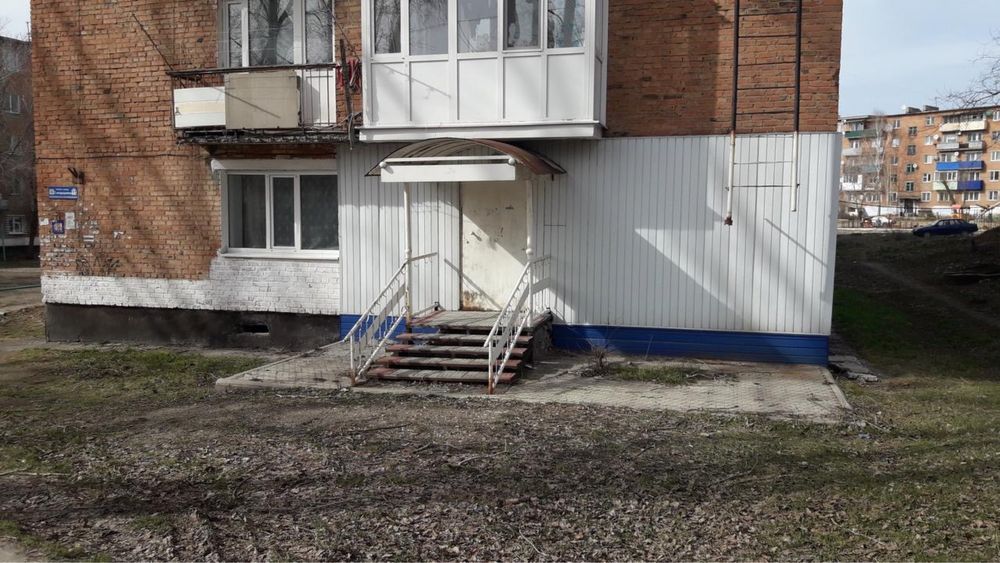 Продам коммерческое помещение 60км2 по адреса 3-Микрорайон дом 11.