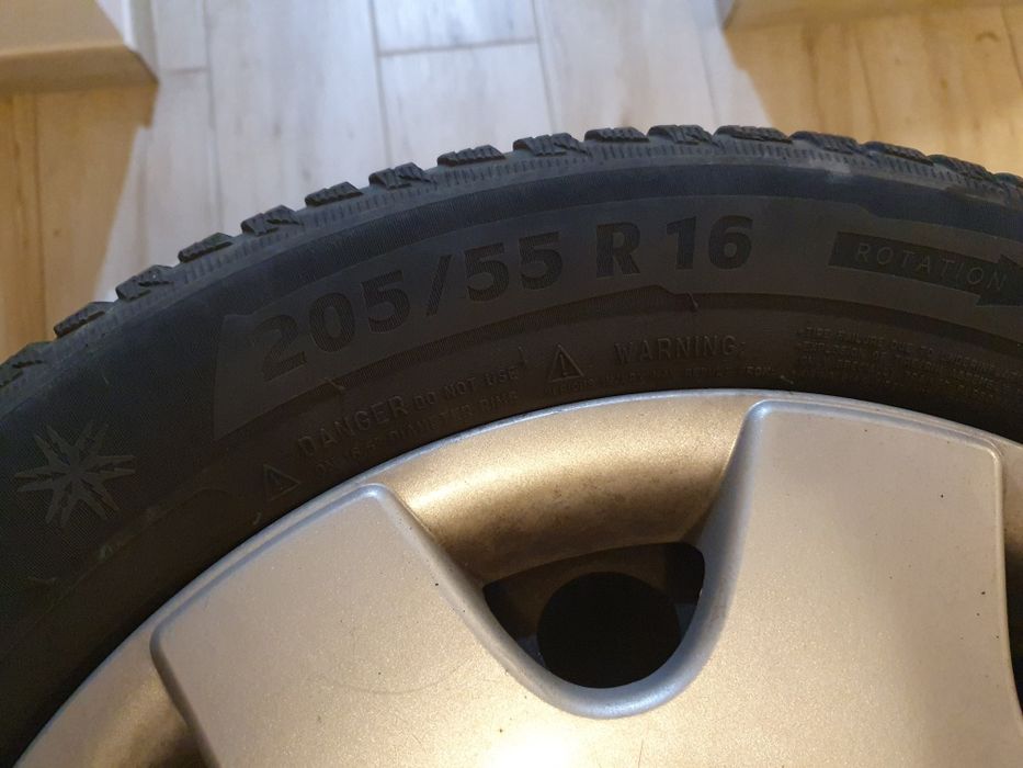 Roți iarnă R16 , Cauciucuri MICHELIN + jante tabla + capace