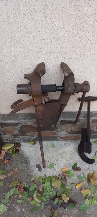 Menghina țigănească fier veche ieftina