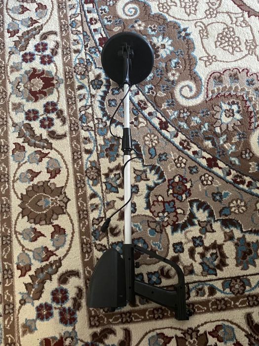 Срочно продам металоискатель