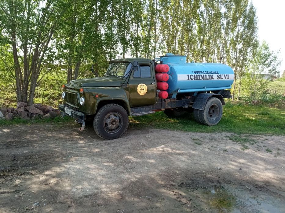 Gaz 53 1981 yil srochniy sotiladi