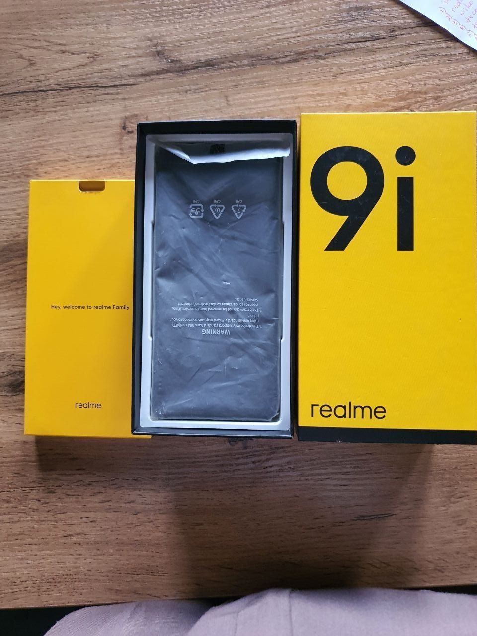 realme 2.1 mln tecno 1.2mln  tecno spark 8 p  1.4mln  tecno 7 1.2mln