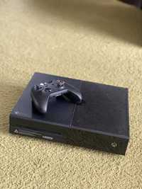 Consola Xbox One 500 GB, un controller, cablurile + GTA V