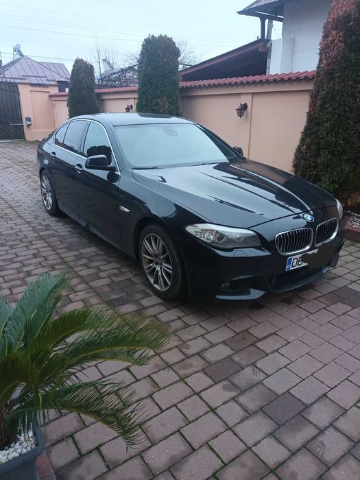 BMW 530d  xd 2012 258cp