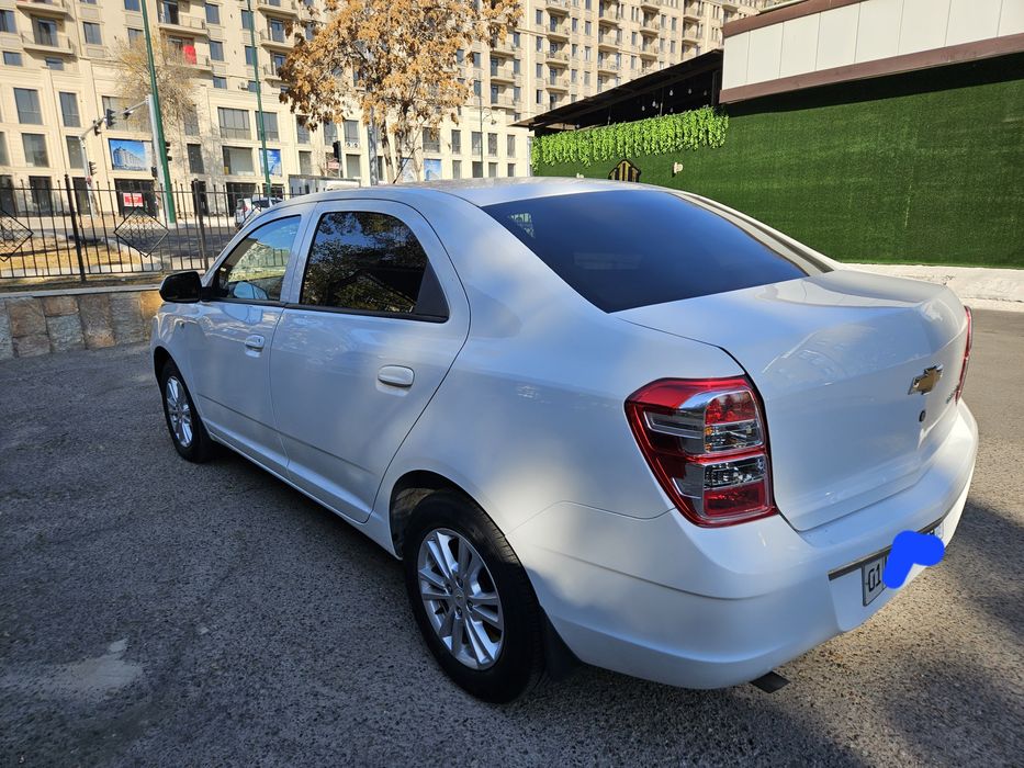 2022 коблт срочни сотилади