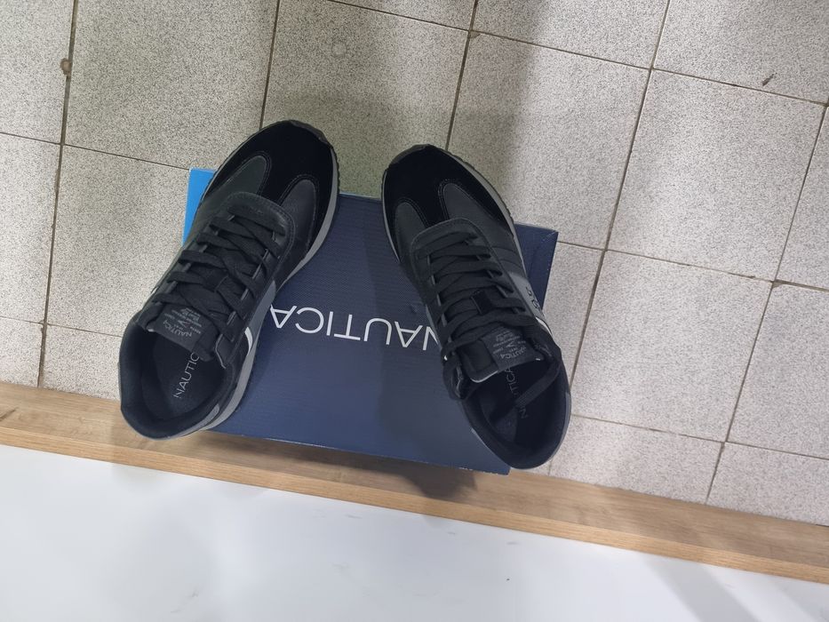 Мъжки маратонки 43