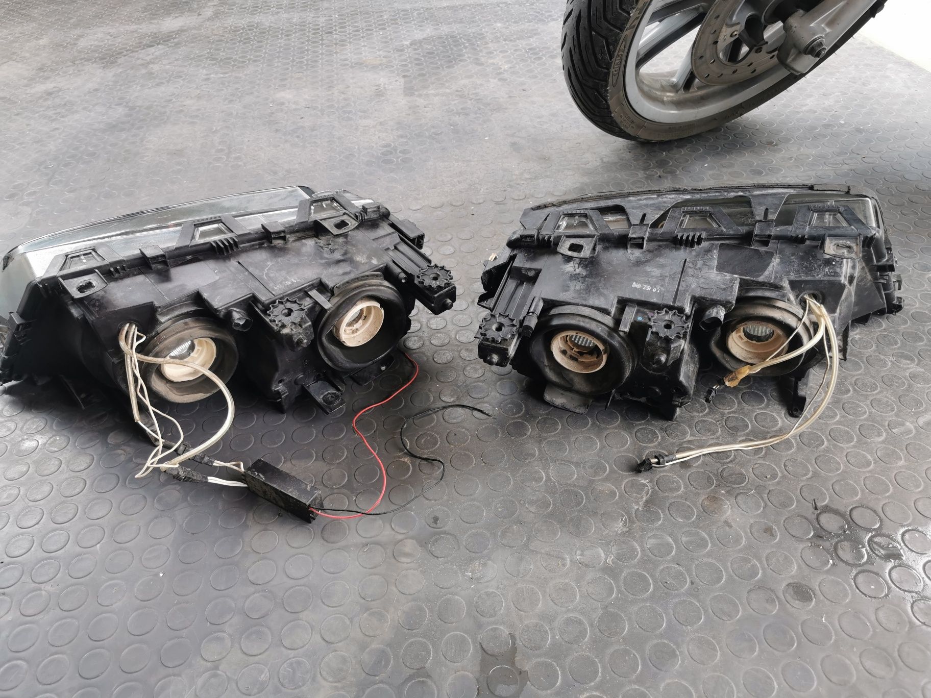 Фарове за BMW е46 купе преди фейс