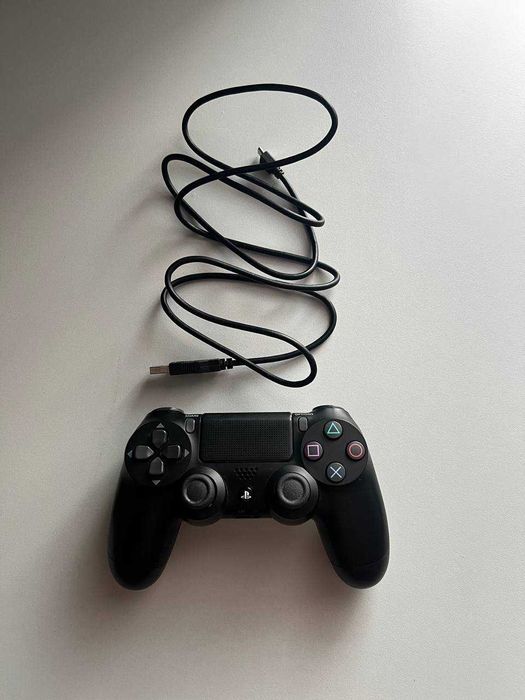 PlayStation 4 Pro (1 TB)