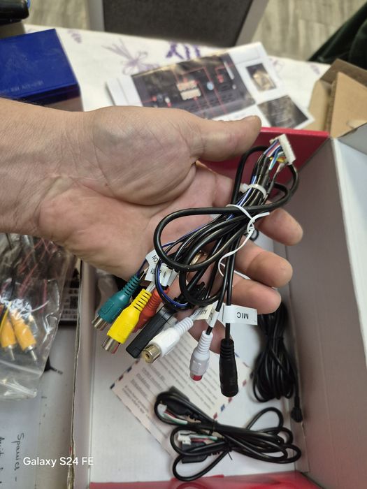 Vand navigatie  Passat b 6 android 13, 4 Gb ram si 64 Rom,!