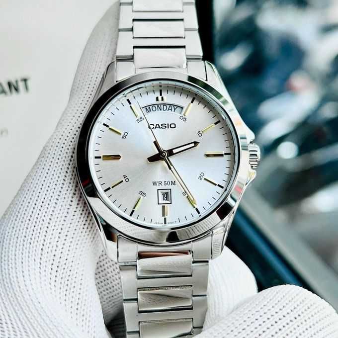 Часовник CASIO 5336 MTP-1370 Мъжки аналогов сребрист JAPAN с дата ден