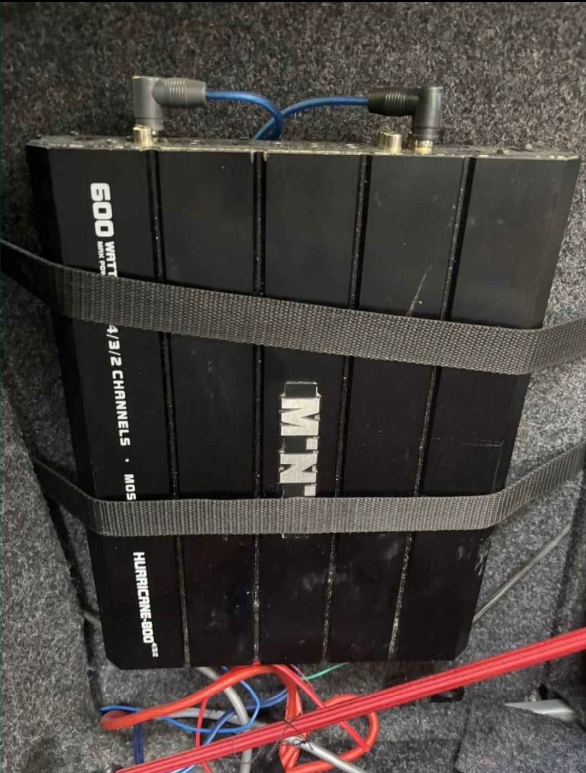 Subwoofer +amplificator auto