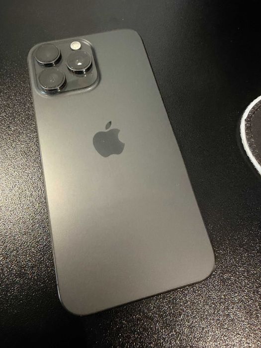 iPhone 15 Pro Max Black Titanium (Черен), като нов