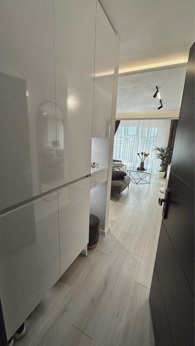 Vand apartament 3 camere/gradina/loc parcare subterana