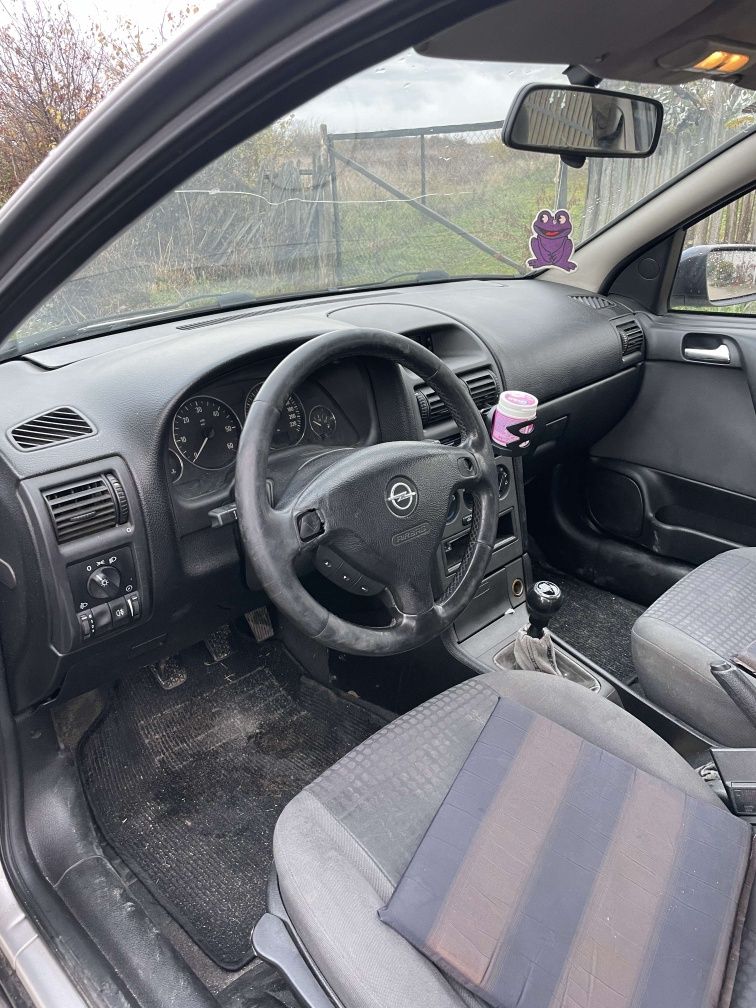 Vând Opel Astra G