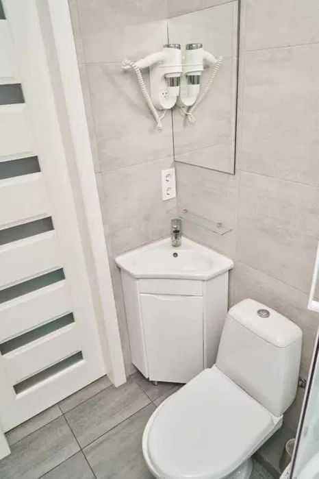 Дава се под наем Едностаен апартамент в София, Център - 45 кв.м за 346.8 € - Снимка #2