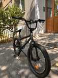 Vând bicicletă BMX Wipe 100, 20 inch - stare perfectă