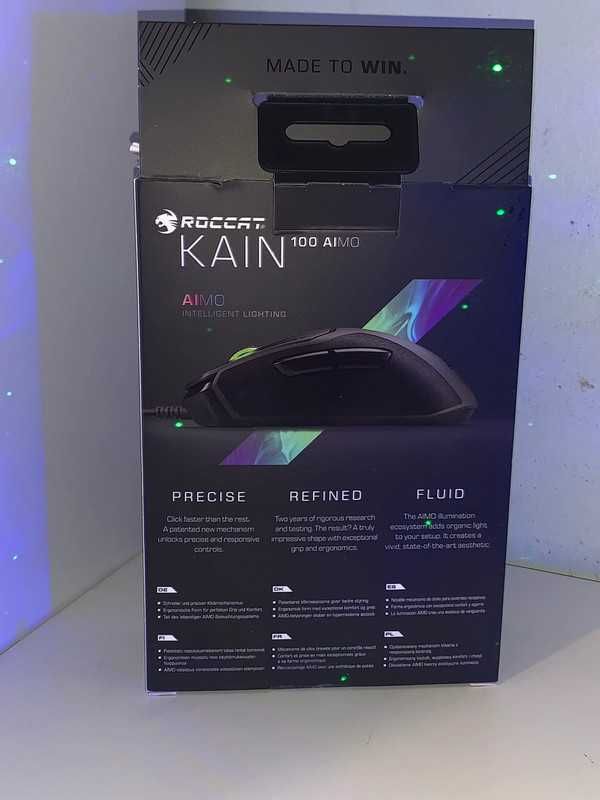 Mouse gaming Roccat Kain 100 AIMO iluminare RGB Negru