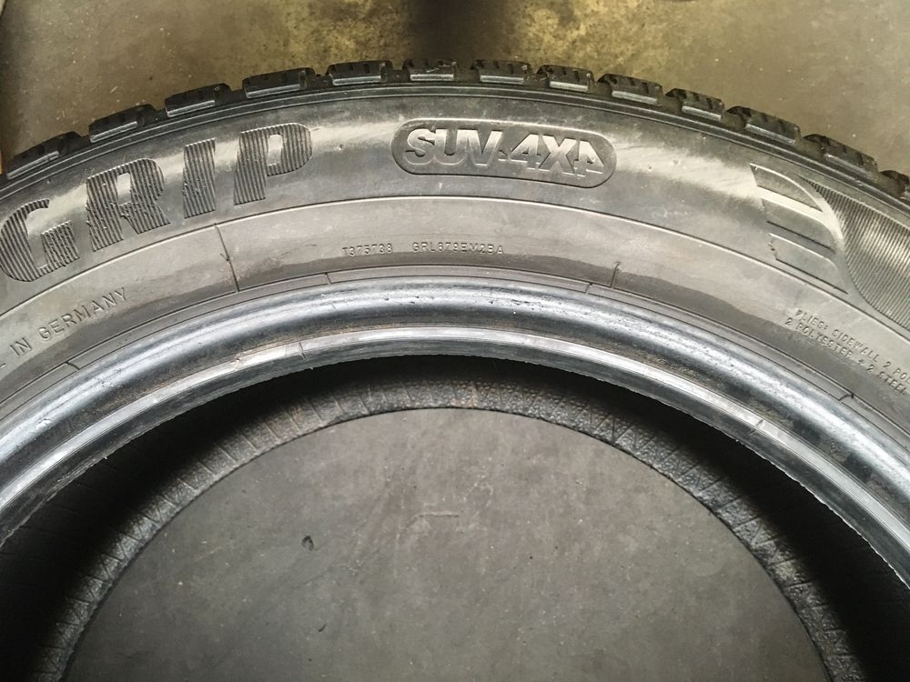 Летни гуми Goodyear 235/ 55R17 SUV 4x4