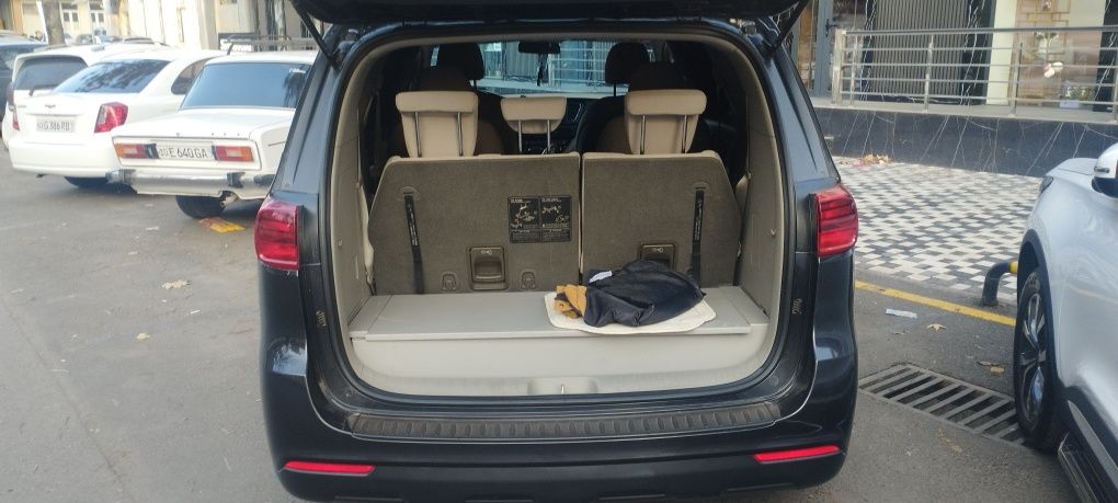 Kia Karnival sedona