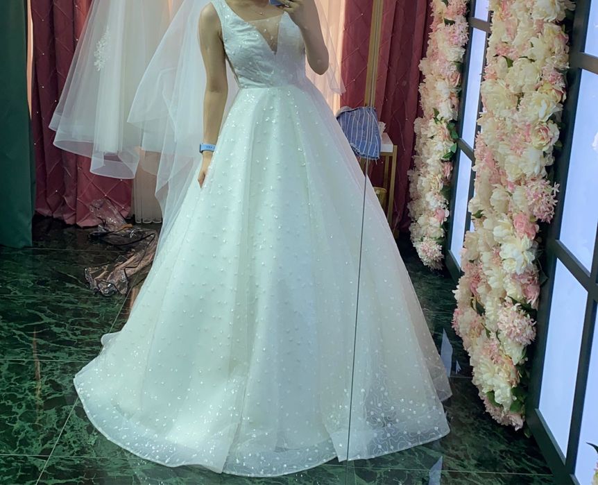 Свадебное платье