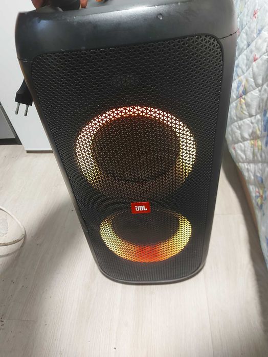 Jbl partybox 100