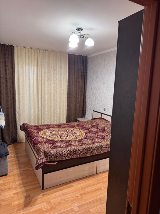 Продам двуспальную кровать