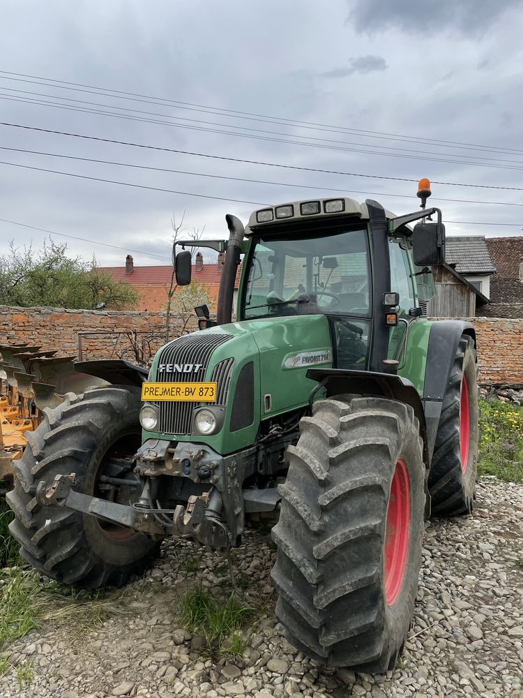 Fendt 714 Favorit VARIO