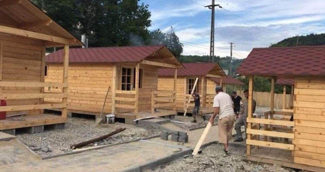 Vindem cabane din lemn