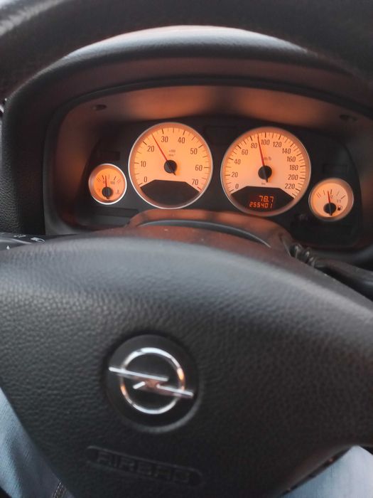 Опел Астра , топ състояние