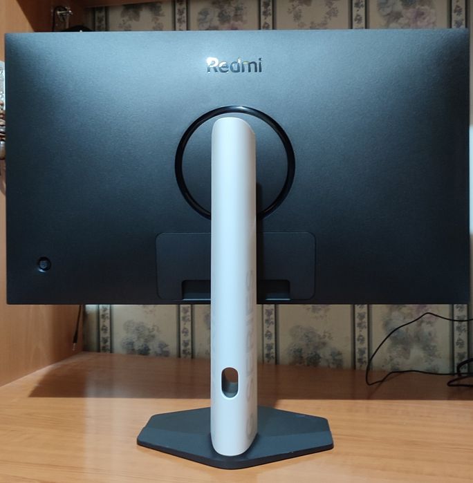 Продаётся монитор Redmi 27"