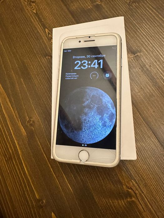 Продается Iphone 8