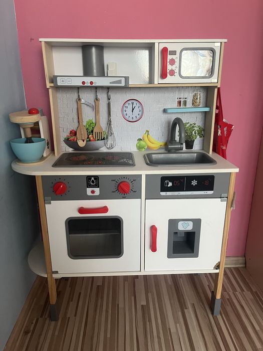 Детска кухня за игра