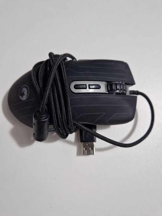 Mouse Marvo 313 cu fir