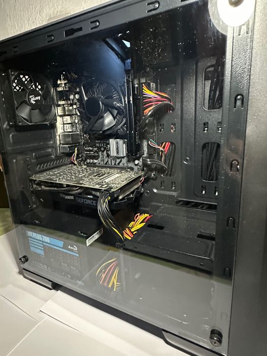 Геймърски компютър i3-10105F / GTX 1660 Super / 16GB RAM / 1TB SSD