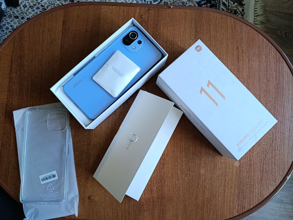 Продам Xiaomi Mi 11 Lite 5G