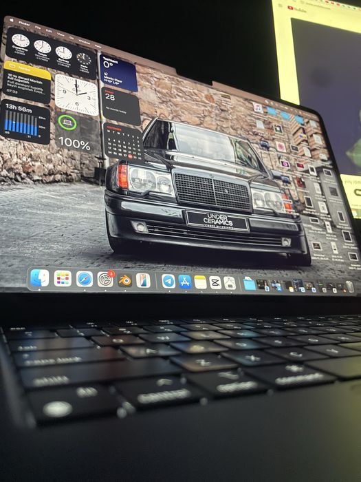 Macbook air m2 16/256 100 % 13,6inch 23 ta sikl 20 soatgacha yetadi wu