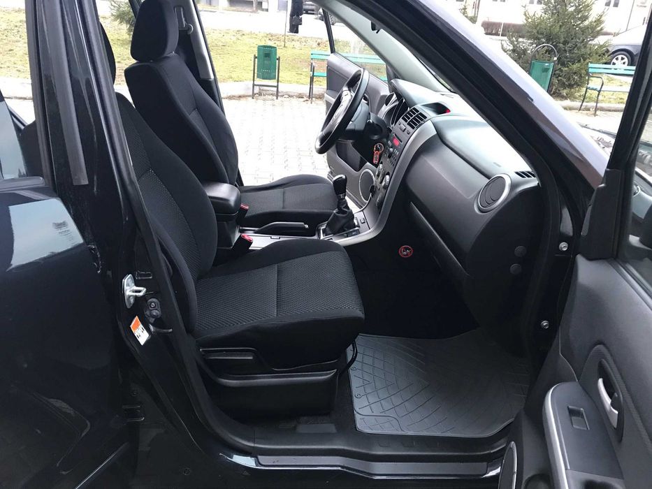 Suzuki Grand-Vitara  1,9d ,4X4 , EURO 5  !