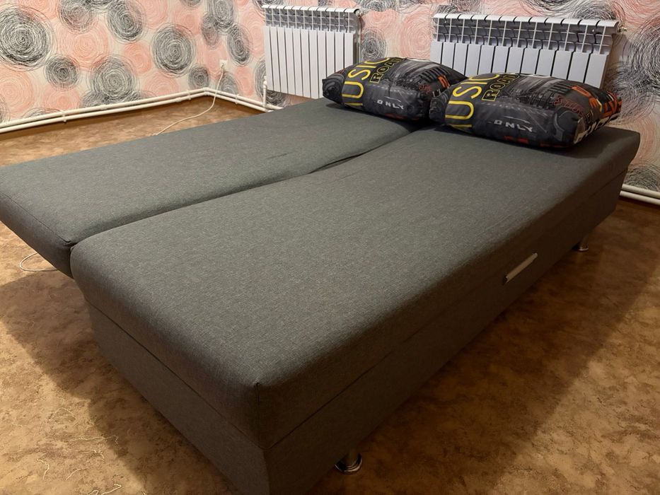 Продам тахту в хорошем состоянии