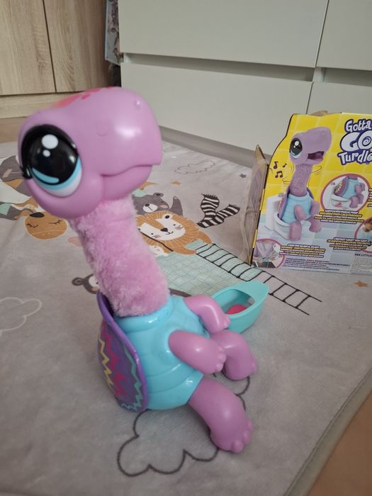 Играчки play-doh и интерактивна костенурка