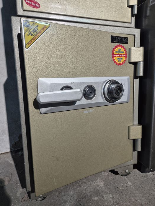 Сейф Топаз огнестойки надёжный производство Корея код ключ два ключа .