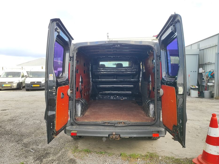 Renault Trafic/Euro 4/ Clima/Fara rugina/Carlig